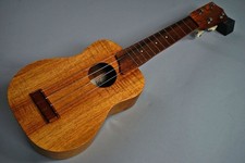 Kamaka HF1 Tenor Ukulele Used 0.39kg with Body Wear and Dents
