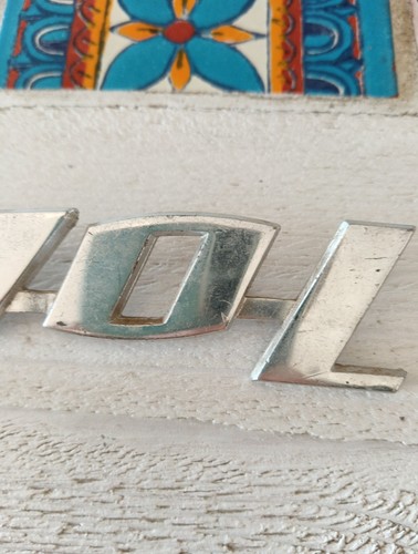 FREGIO-LOGO-SIGLA-SCRITTA(BADGE) POSTERIORE Volkswagen K70 L (ca)  - Zdjęcie 4 z 8