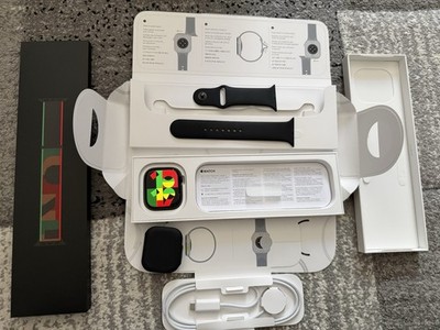 Apple Watch 10 GPS 46mm Jet Black + originales Sportarmband