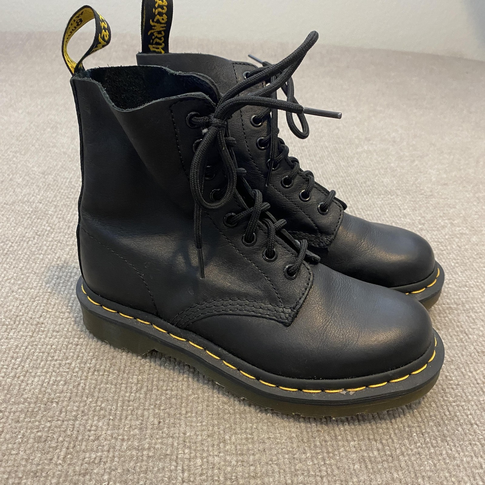 Dr. Martens Pascal Boots Womens Size 6 Black Leather Ankle Combat Lace Up Grunge