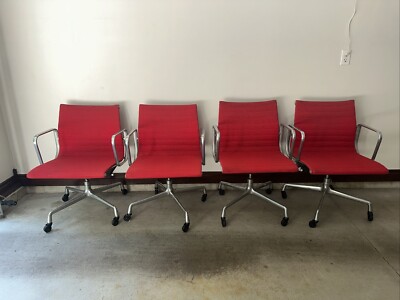 4 Red   Eames Aluminum Group Chairs - Management 1980 Excellent Condition MCM