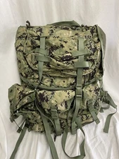 London Bridge Trading LBT-2657 Eight Pocket Light Backpack Kit AOR2