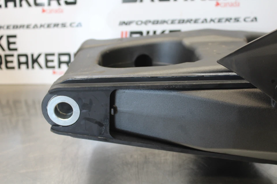 23-24 KAWASAKI NINJA ZX14R NEW!! REAR SWINGARM BACK SUSPENSION SWING ARM BB169 Foto 4 de 4