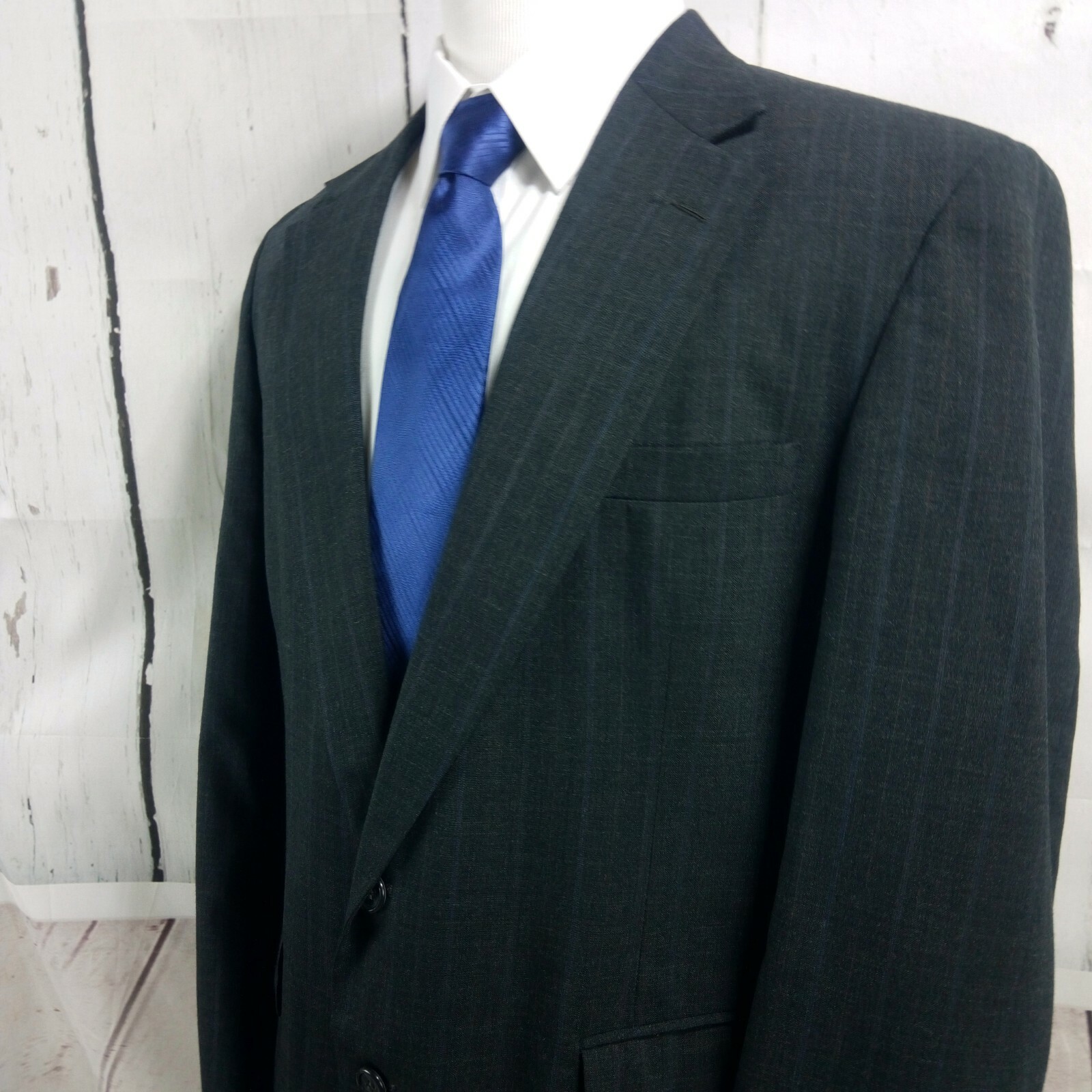 Executive Collection 2 Button 44R Charcoal Striped Men's 2pc Suit 32x32