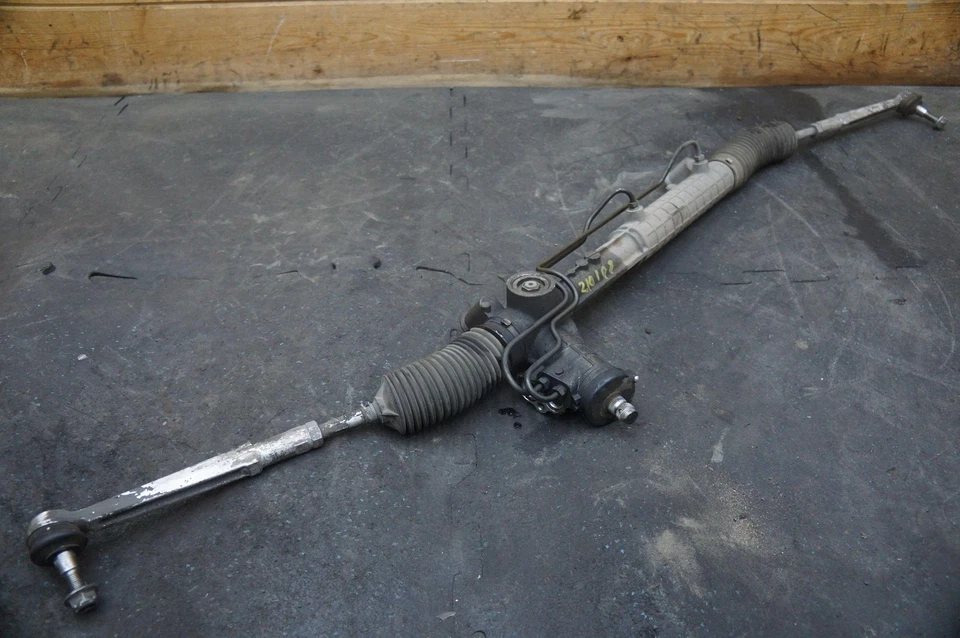 Conjunto de cremallera y piñón de engranajes de dirección 99634701111 OEM Porsche 911 996 1999-2005 Foto 2 de 4