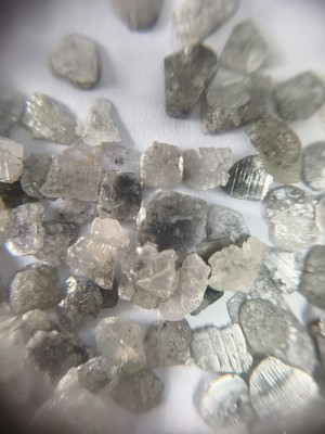 5,00 kt natürlicher flacher Silberdiamant 1,0-3,0 grobes Los echte Erddiamanten