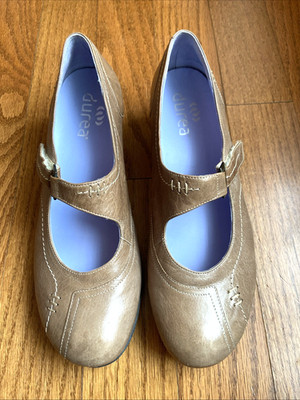 EUC Durea Womens Mary Jane Tan Brown Leather Shoes Sz USA 8W Career Comfort Mule