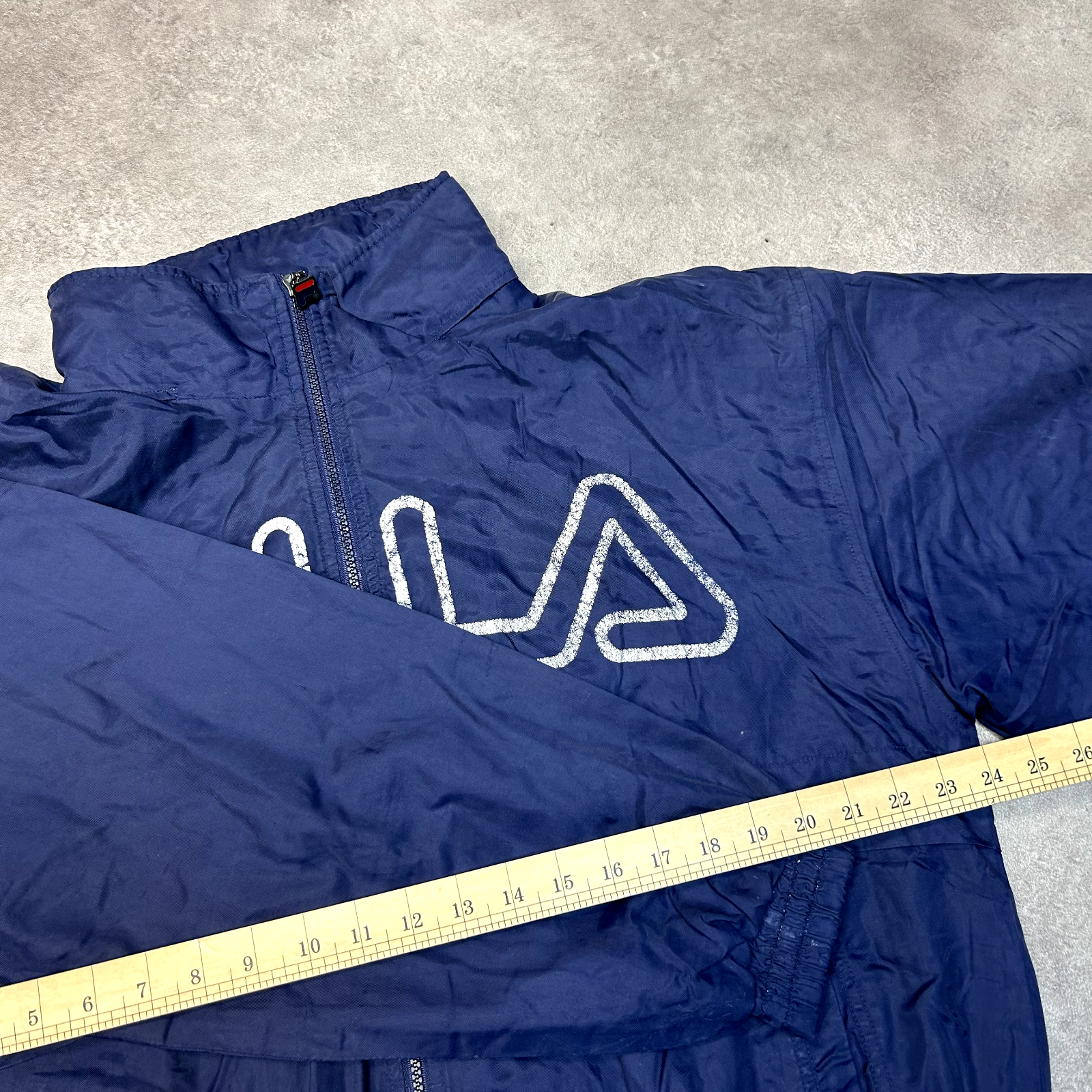 Giacca a vento Fila Track uomo media vintage full zip foderata in rete blu navy