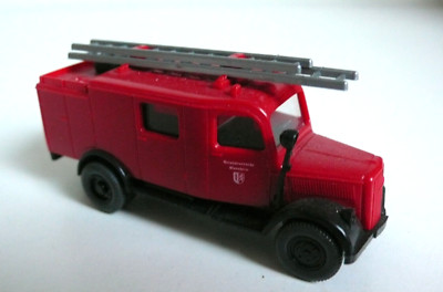 WIKING FIRE TRUCK DECORATIONS SCALE ''HO'' 1/86th GOOD CONDITION W. GERMANY