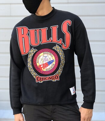 VINTAGE CHICAGO BULLS SWEATSHIRT RARE - ShopperBoard