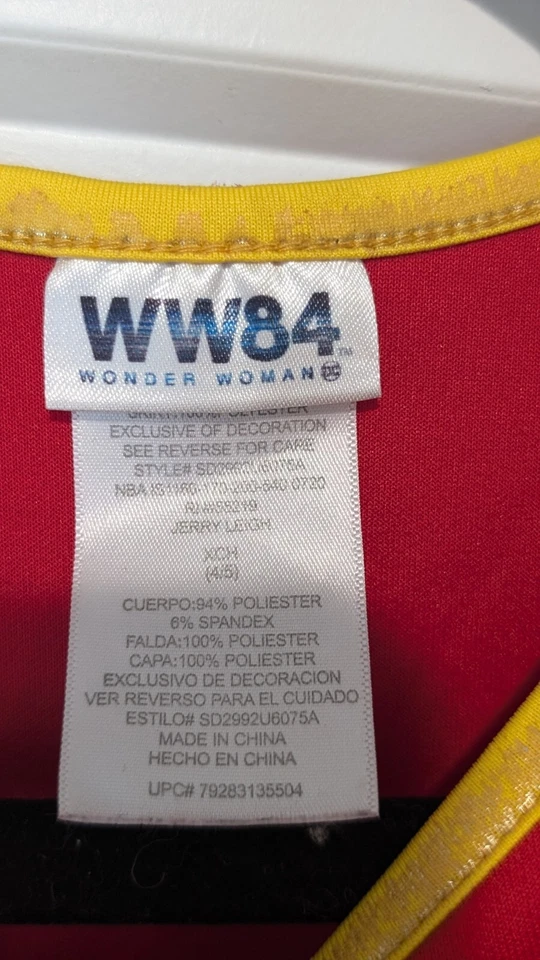 Disfraz de Mujer Maravilla para Niña 4-5 Juegos con disfraces con falda de tul  Foto 3 de 4