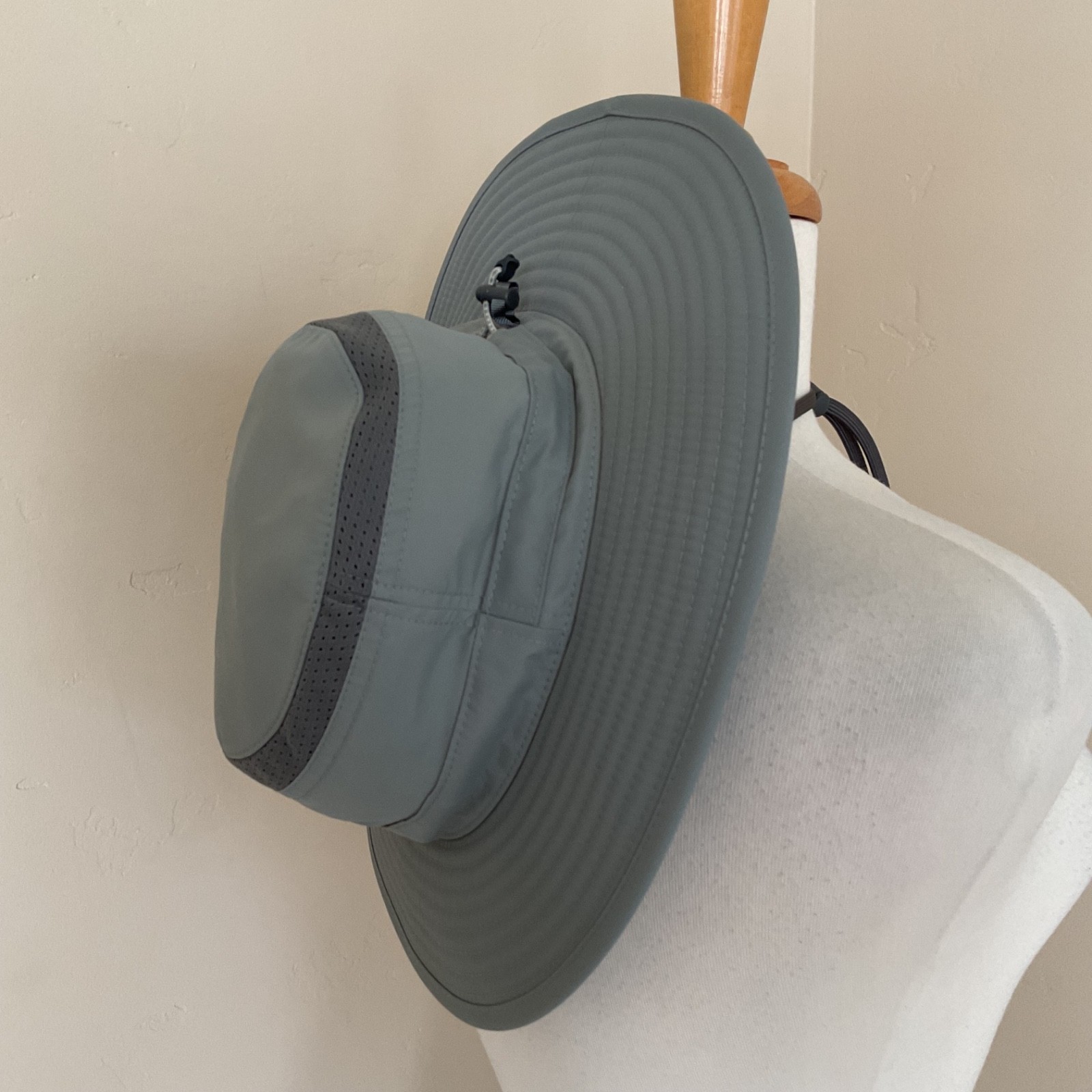 Sunday Afternoons Hat Men&rsquo;s Unisex Size M Grey Outdoor Ven