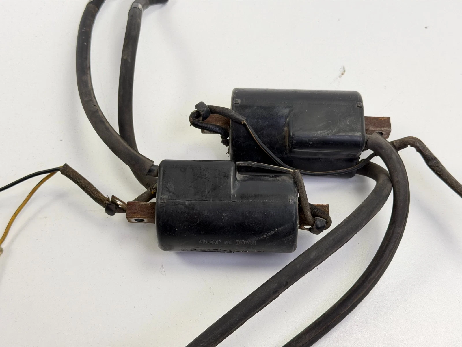 Honda 30500-404-000 CB550F CB550K OEM Ignition Coil 1977-1978
