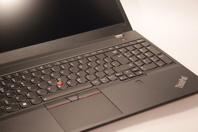 ThinkPad P15v G3 ( R7-6850H 4TB 64GB RTX A2000 FHD ) W11 Office LENOVO Händler