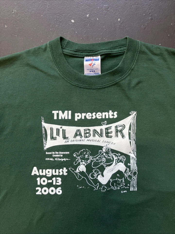 Camisa De Colección 2006 Lil Abner Comedia Musical Play Teenage Musicals Inc Verde M Foto 2 de 4