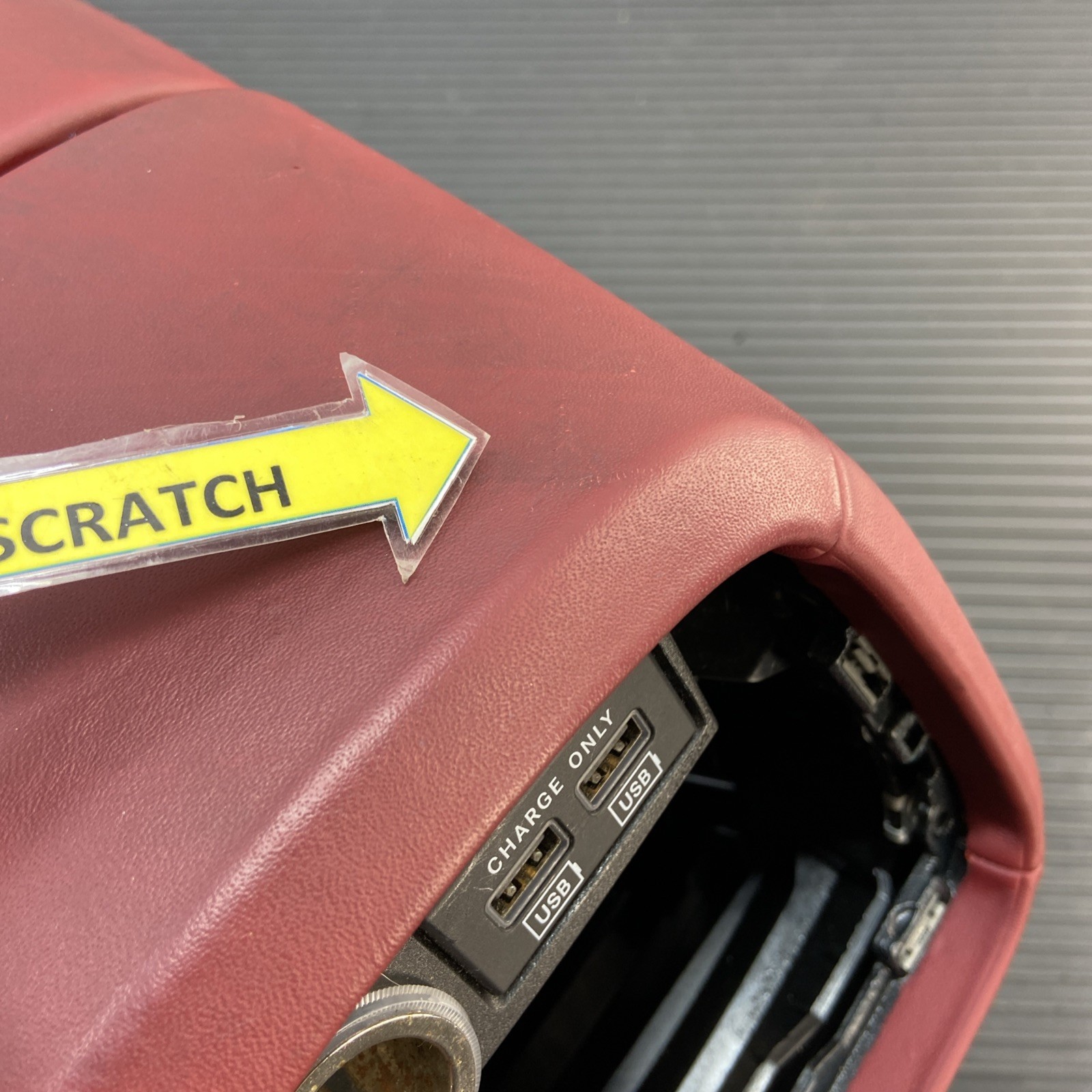2020-2024 Maserati Levante Center Floor Console Armrest Assembly Red OEM *NOTE*