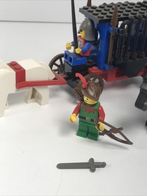 LEGO Castle Crusaders Dungeon Hunters 6042 Knight Horses Set