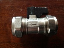 5 x 22mm Isolating Valves with lever handle turn thumb chrome plated Brass