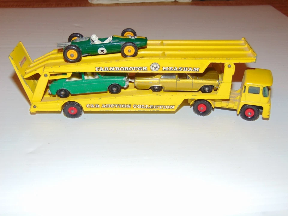 Matchbox King Size K8 Guy Warrior Car Transporter w/36 Opel,#64 MG, #19 Race car - Image 2 of 4