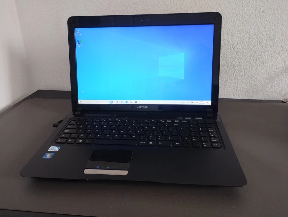 Advent Modena Intel Celeron 1.90 GHz, 320 GB HDD 2GB RAM read description  - Image 3 of 4