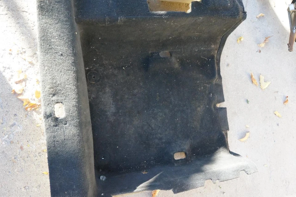 Alfombra de piso trasero negra OEM BMW E46 cupé mitad 01-05 325ci 330ci Foto 4 de 4