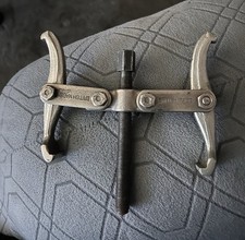 Vintage British Made 2 Leg Gear Bearing Puller Heavy Duty Mechanic Tool