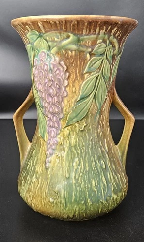 ☘️GORGEOUS - Roseville Wisteria Tan  Pottery Vase 10" - GORGEOUS☘️