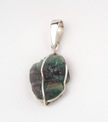 Colombian Emerald Natural Rock Pendant Silver Muzo Mines
