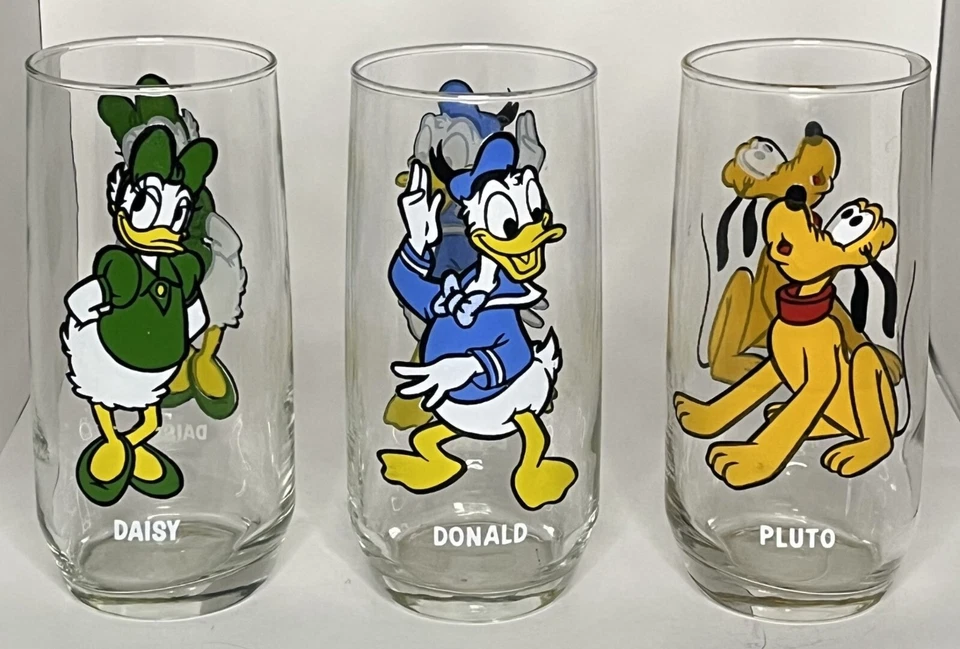 Vintage Pepsi Collector Series Glasses Featuring Daisy Donald & Pluto - Image 3 of 4
