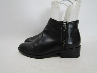 COLE HAAN Womens Size 7.5 B Black Leather Zip Ankle Fashion Boots