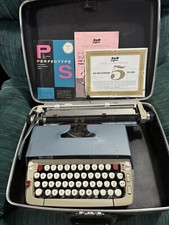 Vintage Portable Smith Corona Classic 12 # Typewriter Cased Working thumbnail