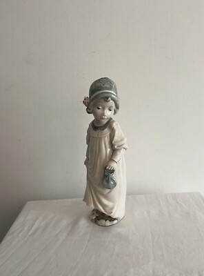 Eine schöne original Vintage italienische große Mädchen Figur signiert A Santini
