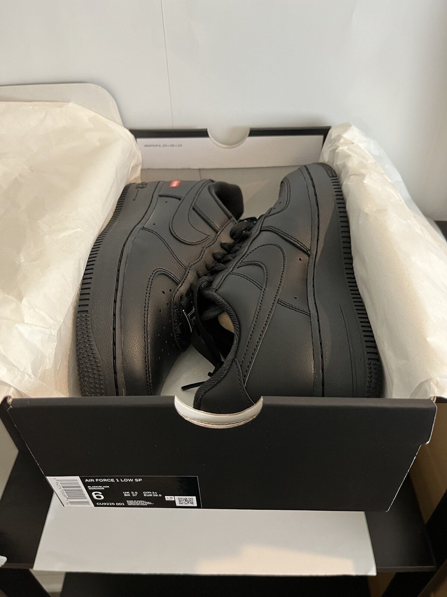 DS Men Sz6 - Nike Air Force 1 Low x Supreme Box Logo - Black DS Men Sz6 - Nike Air Force 1 Low x Supreme Box Logo - Black