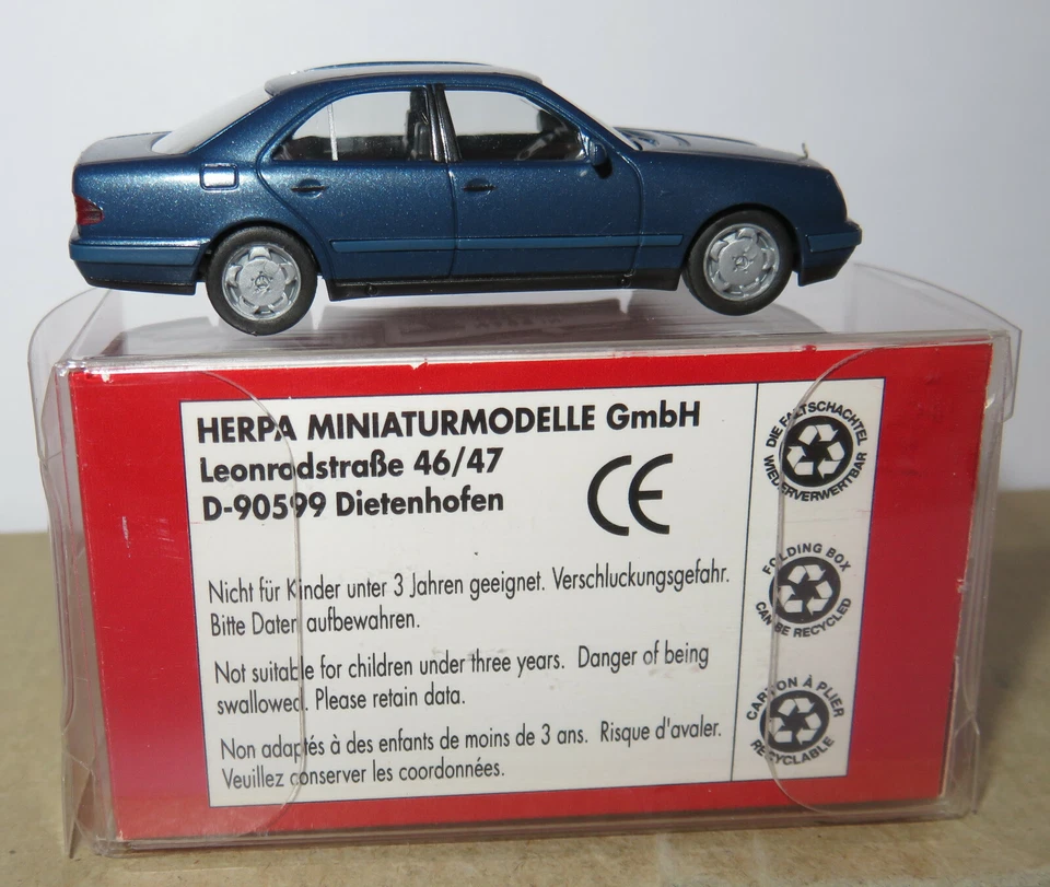 Micro Herpa Ho 1/87 Mercedes-benz MB E Classe 280 Blu Scuro Metallo #031813 Box - Immagine 3 di 4