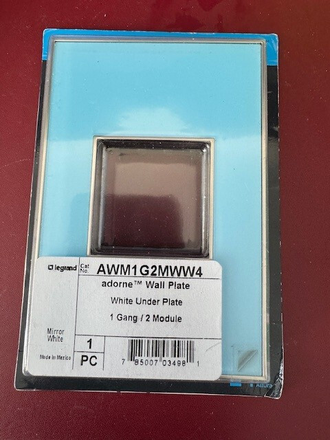 Legrand Mirror White-on-White, 1-Gang Wall Plate, AWM1G2MWW4