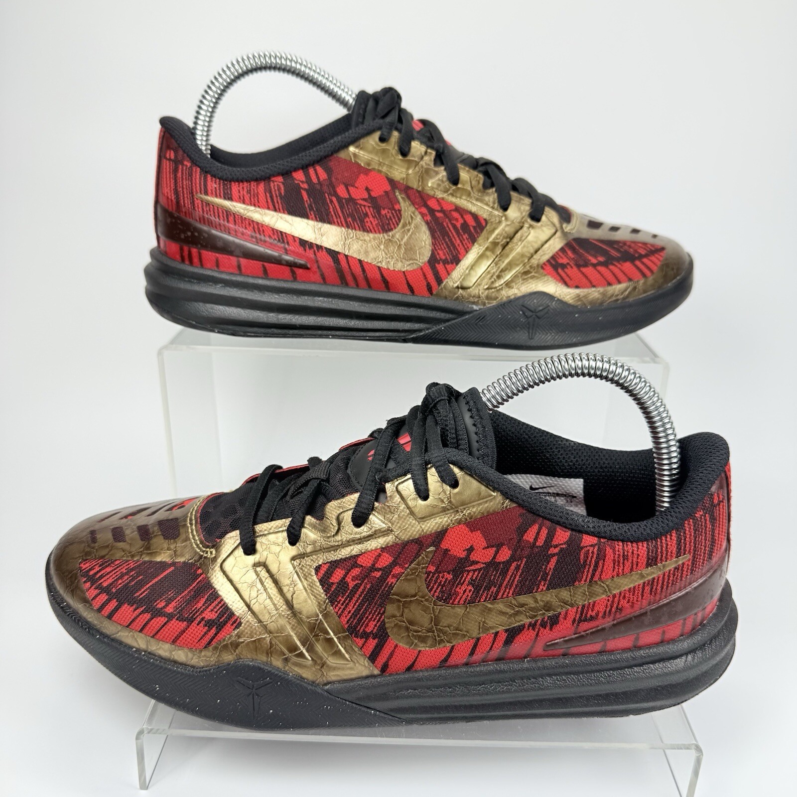 Nike Kobe KB Mentality IRON MAN 705387-008 Size 6y US Mens