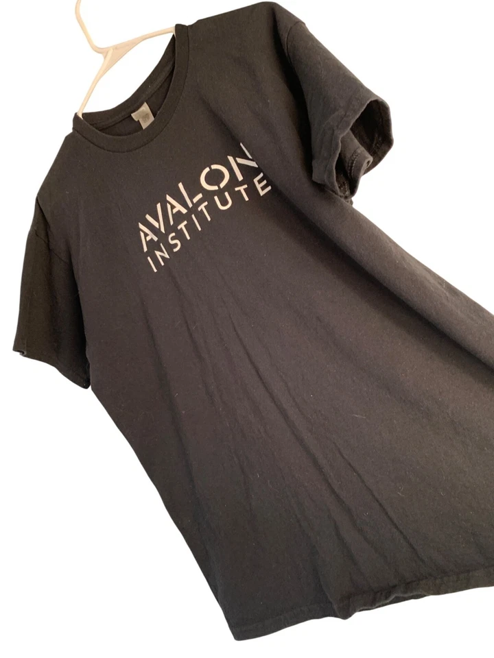 Camiseta negra Avalon Institute Las Vegas Beauty School L algodón 8917 Foto 2 de 4