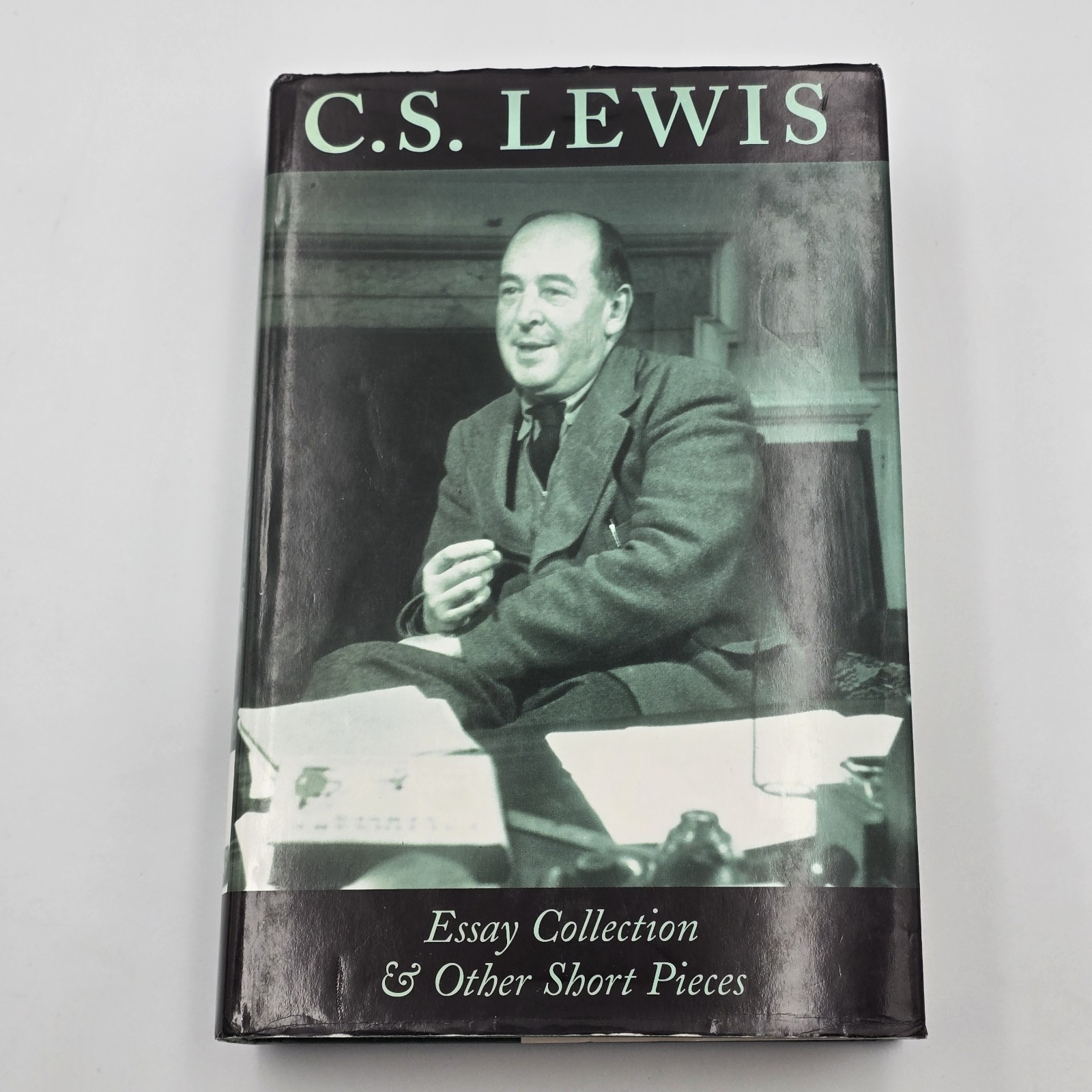 Essay Collection and Other Short Pieces Lewis, C S 9780006281573 HarperCollins