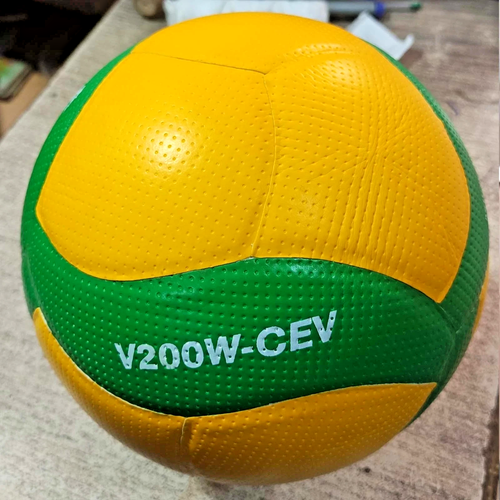 Lot De 2 Ballons De Volley Mikasa V200W – édition 2019 FIVB – Couleur Verte Rare – Neufs