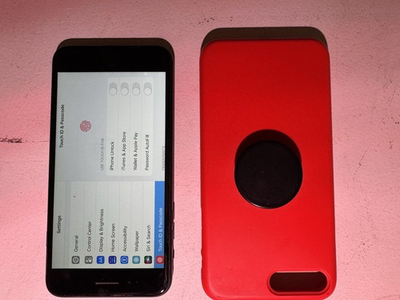 #ad APPLE IPHONE 7 128GB UNLOCKED CARRIER CLEAN No Scratches Perfect $85.00