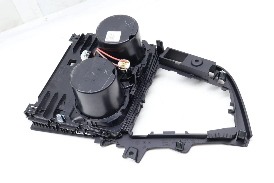 BMW 330E 2016-2018 - Consola central delantera montura/panel con soporte para copa 9323675 Foto 4 de 4