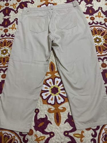 Mountain Lake Beige Capri Größe 10 - Bild 7 von 7