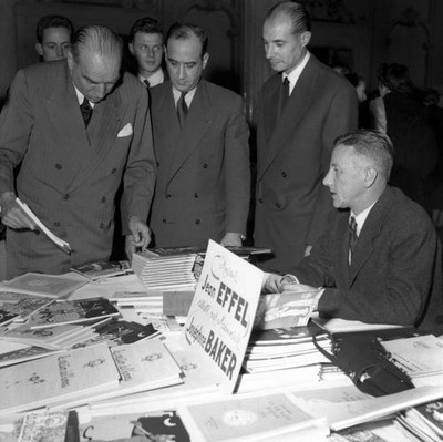 Andre Marie Jean Effel at book sale of Centre National des Oeuvres- Old Photo