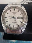 Vintage Seiko 5 automatic watch In Working Condition. In Used Shape. Good Cond.