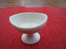 ANCIEN RINCE OEIL EN PORCELAINE BLANCHE