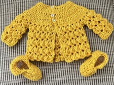 Newborn Crochet Sweater  Booties Set 0-3 Months Unisex Winter Outfit 9.5in