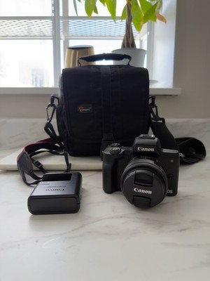 Canon EOS M50 Mirrorless Digital Camera - Home Use Only, Near Mint!