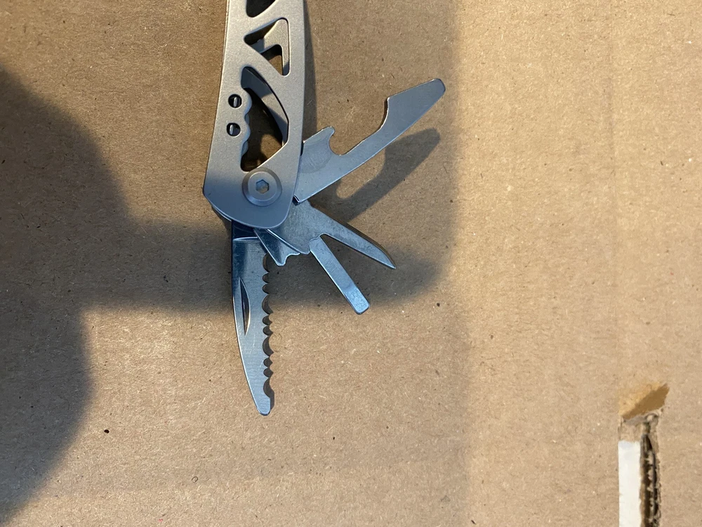 Multi tool metal used unbranded