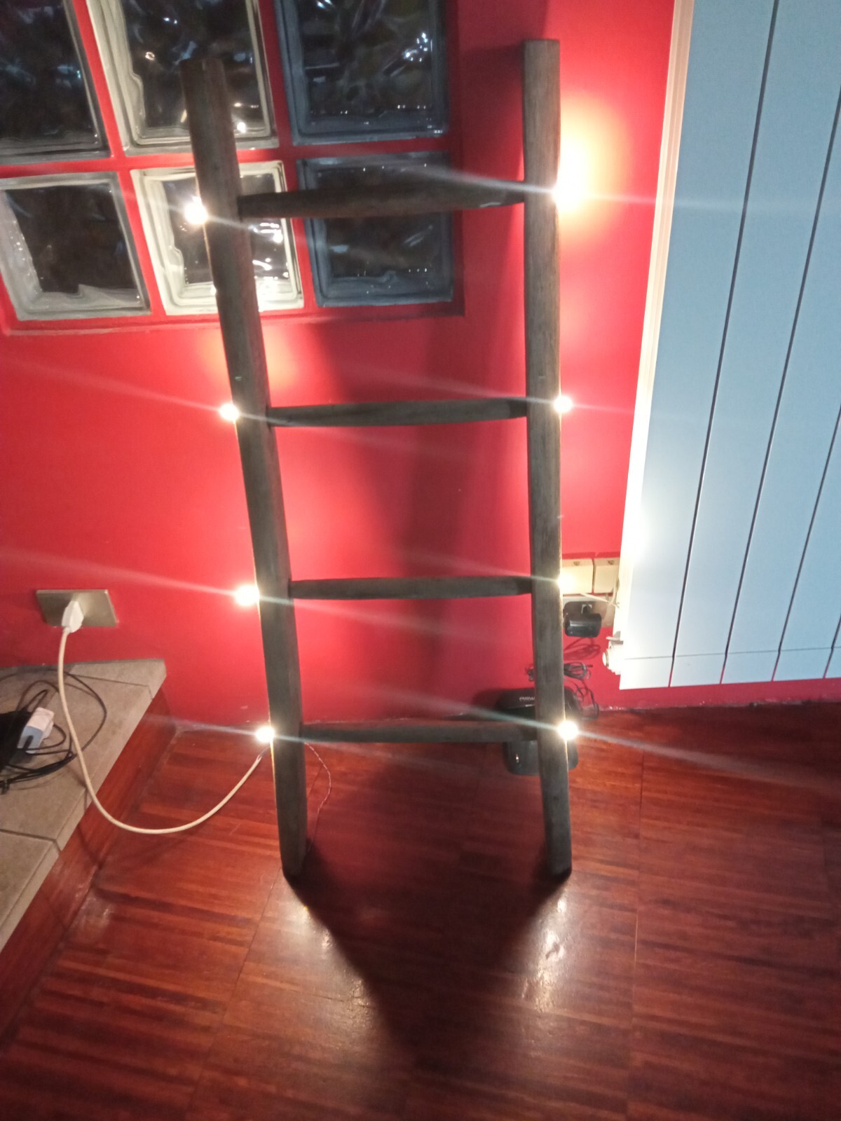 Foto 1 di 4