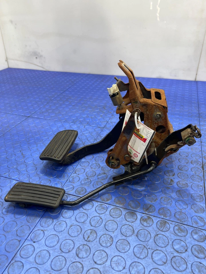 Conjunto de pedal acelerador/pedal de freno Honda Accord 1986-1987 original OEM Foto 2 de 4